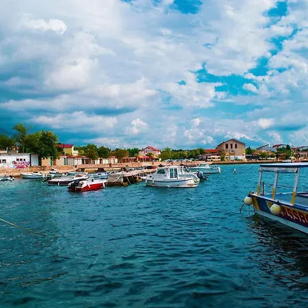 Milovci * Starigrad Paklenica