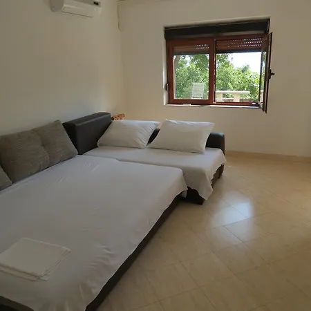 Dom wakacyjny Milovci Starigrad Paklenica