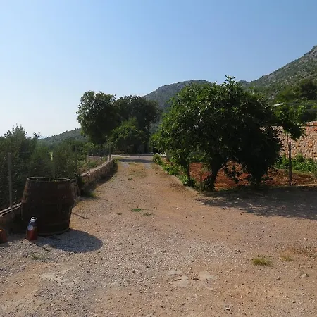 Milovci Starigrad Paklenica