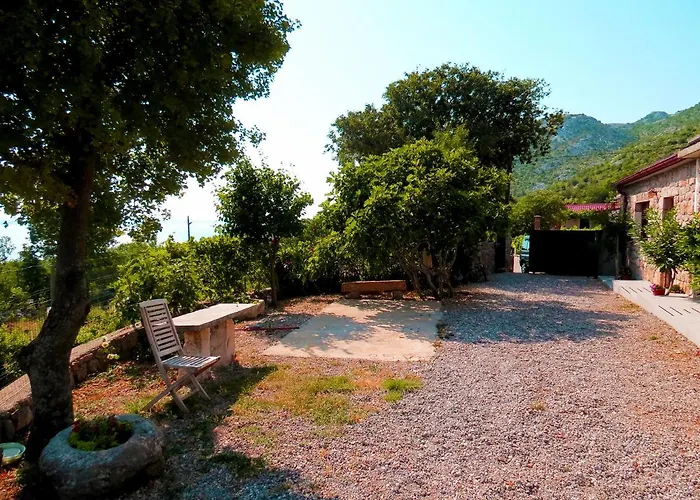 Milovci Starigrad Paklenica