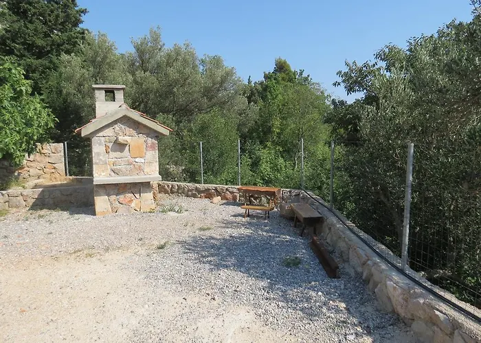 Milovci Starigrad Paklenica