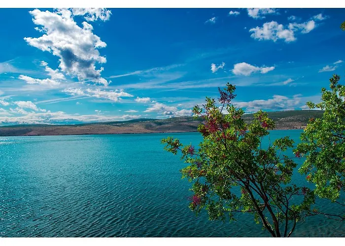 Milovci Starigrad Paklenica