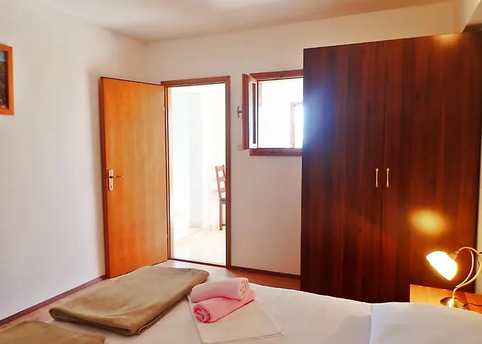 Holiday home Holiday Milovici Starigrad Paklenica